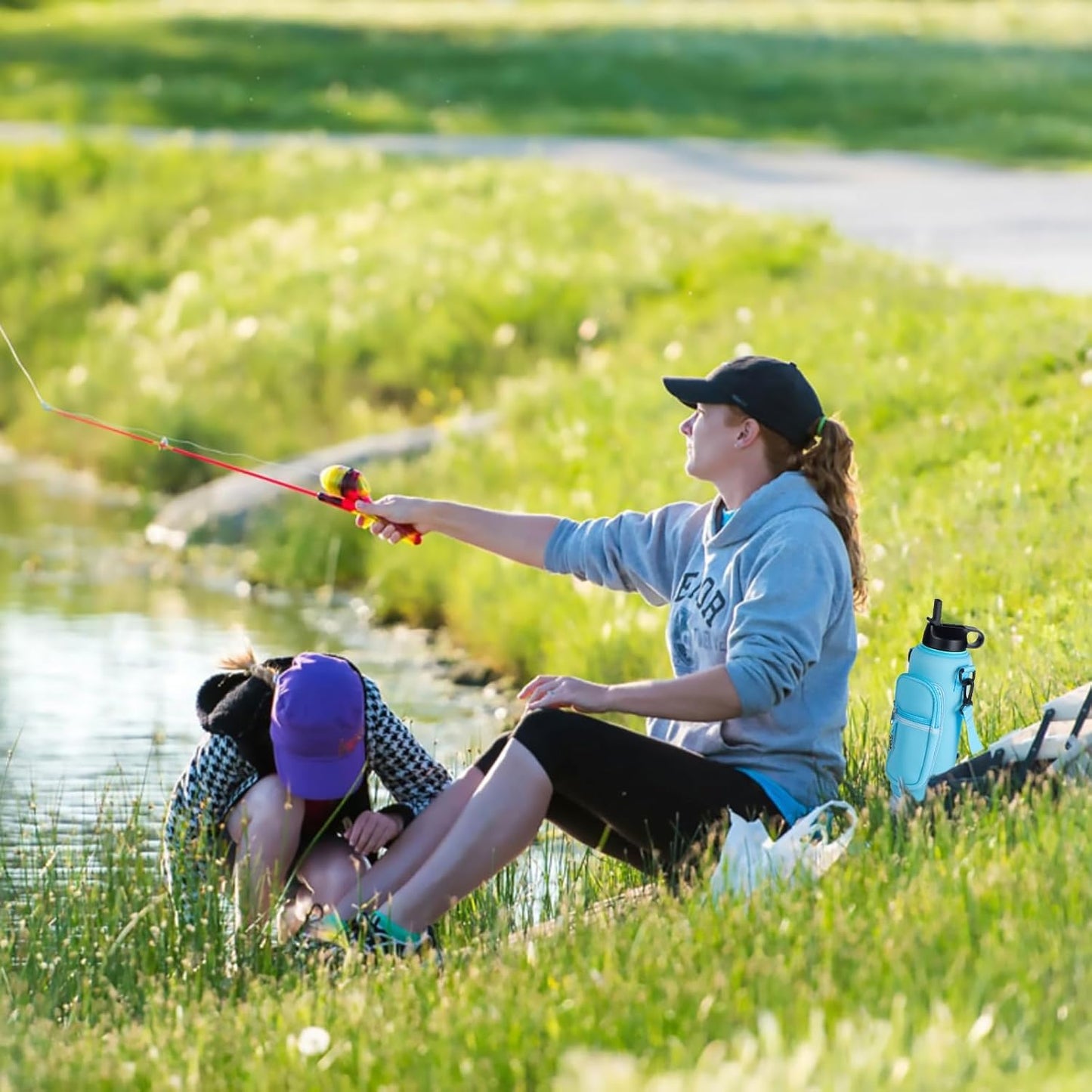 Water Bottle Holder with Strap for Hydroflask 32oz 40oz Insulated Water Bottle, Carrier Sling Bag with Phone Pocket Sleeve for Men Women Hiking Camping Travelling