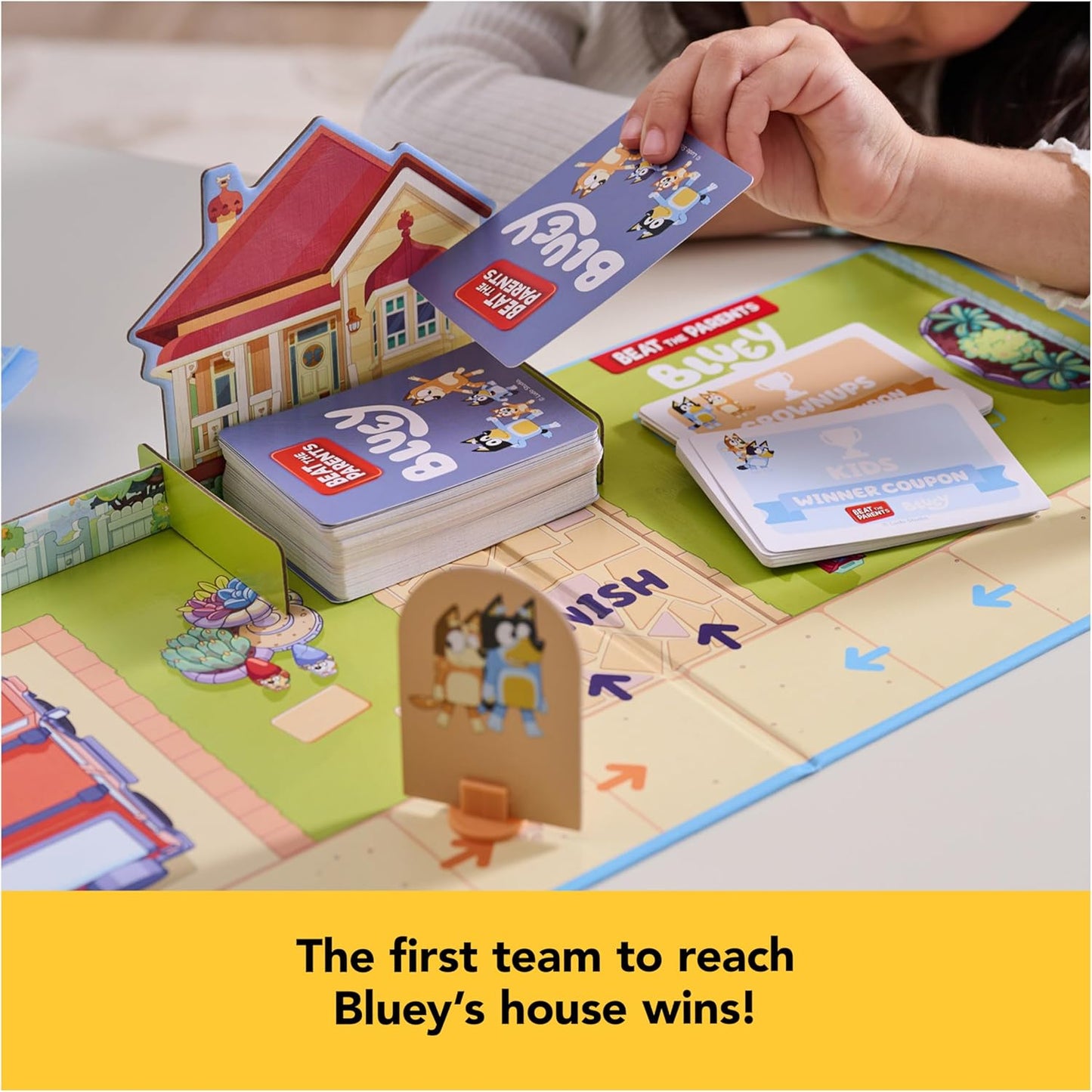 Spin Master Games, Bluey Beat The Parents, Head-to-Head Trivia & Fun Family Game Night Challenges, Easy Play, Bluey Toys, Kids & Family, 2-6 Players, for Ages 5 & Up