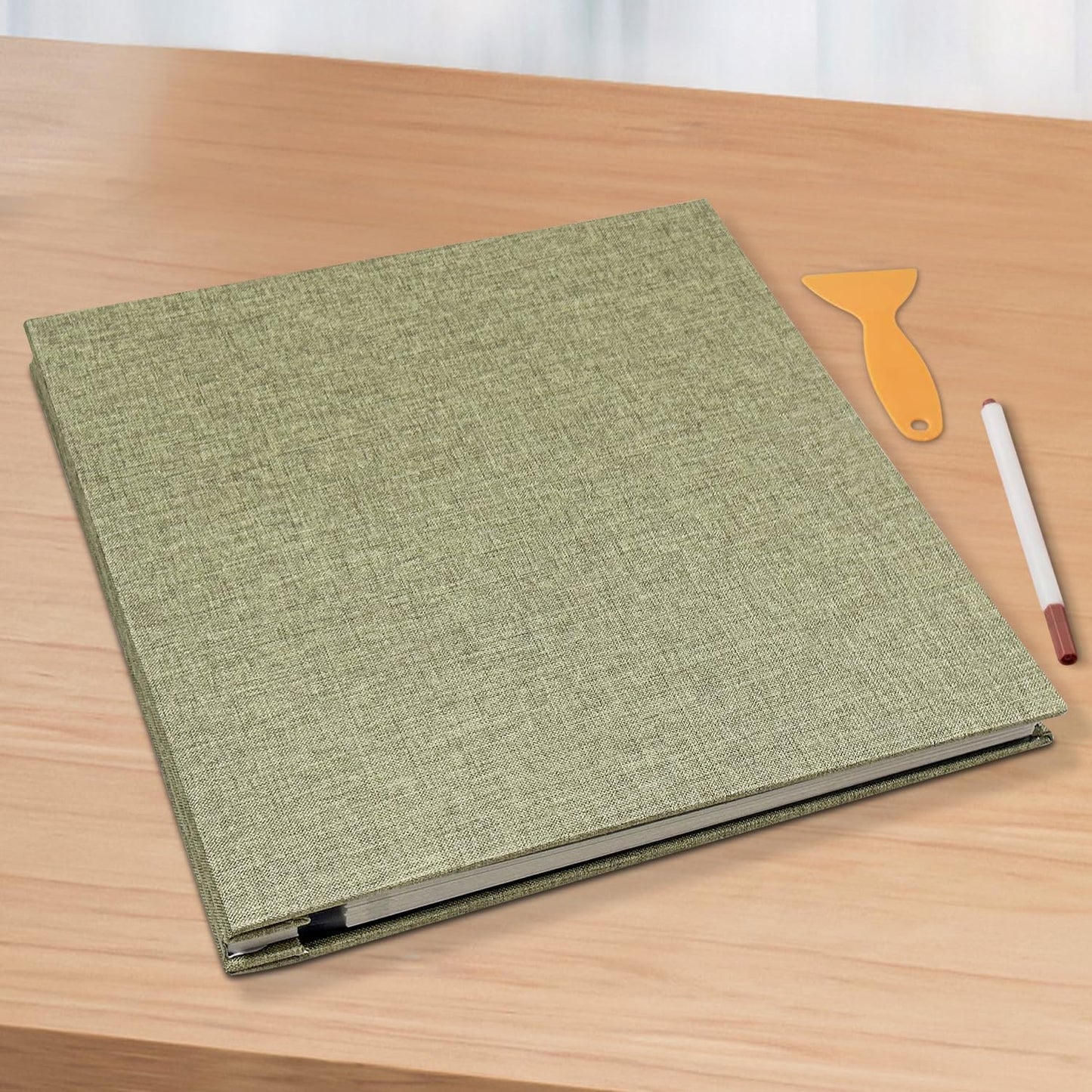 Large Photo Album Self Adhesive Scrapbook Album for 4×6 5×7 8×10 Pictures DIY Magnetic Linen Cover Album 40 Pages for Family Wedding Gifts with Metal Pen and Plastic Board