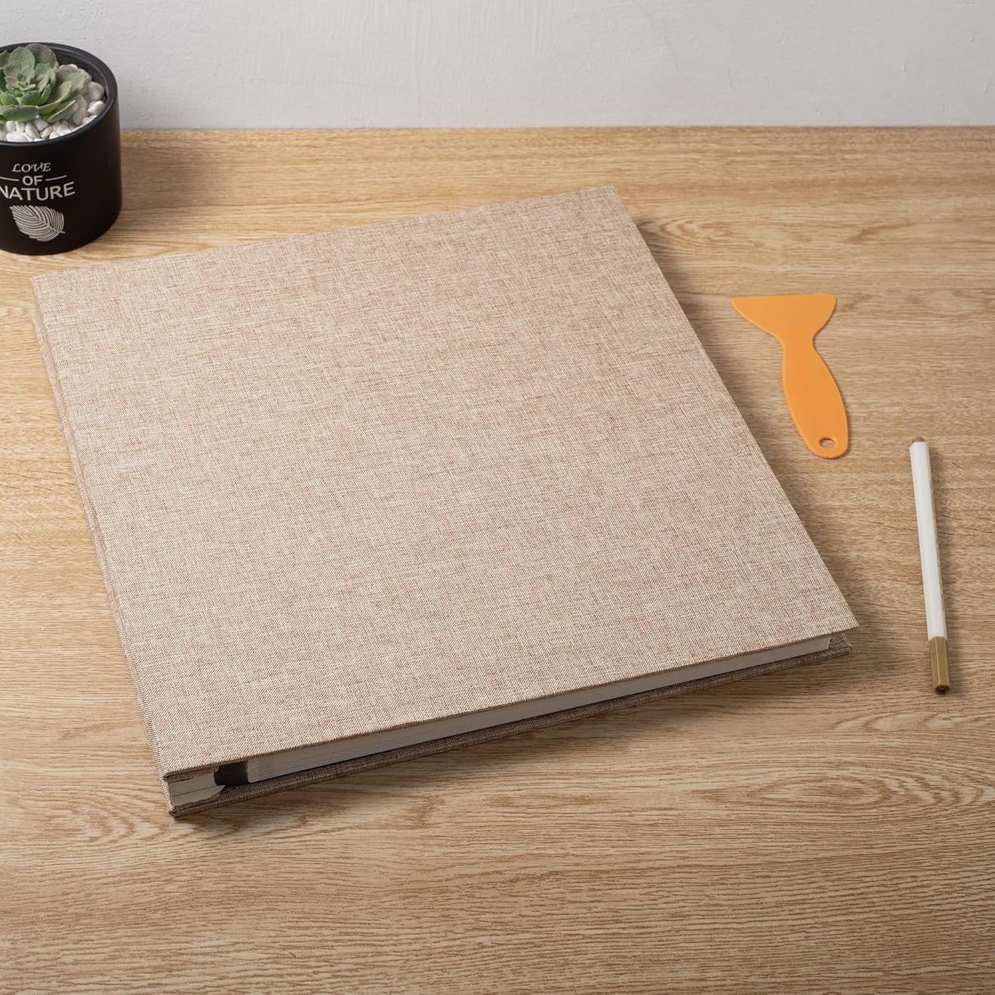 Large Photo Album Self Adhesive Scrapbook Album for 4×6 5×7 8×10 Pictures DIY Magnetic Linen Cover Album 60 Pages for Family Wedding Gifts with Metal Pen and Plastic Board