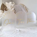 JINMURY Frosted Arch Wedding Table Numbers 1-25 with Stands, 5x7 Inch Acrylic Arch Sign with Golden Lettering, Frosted Acrylic Table Numbers for Wedding Reception