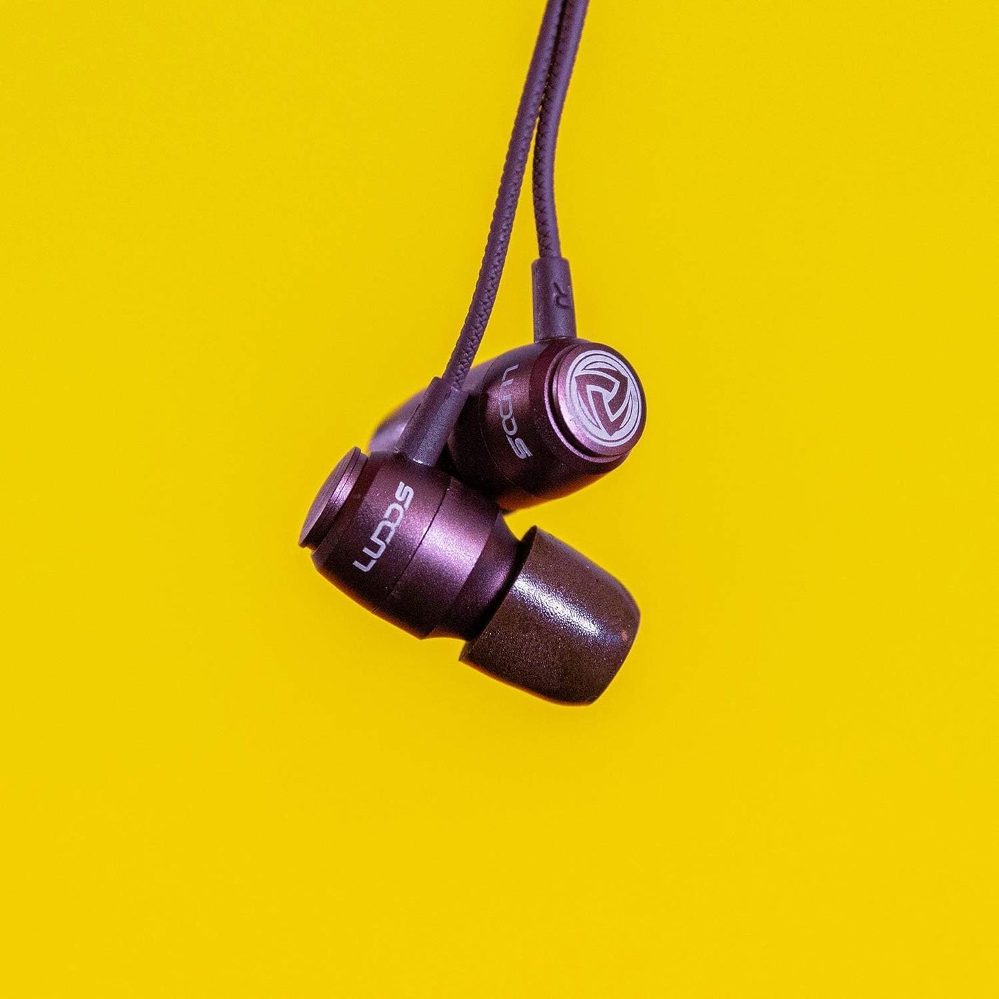 LUDOS Clamor Wired Earbuds in-Ear Headphones, 5 Years Warranty, Earphones with Microphone, Noise Isolating Ear Buds, Memory Foam for iPhone, Samsung, School Students, Kids, Women, Small Ears - Brown