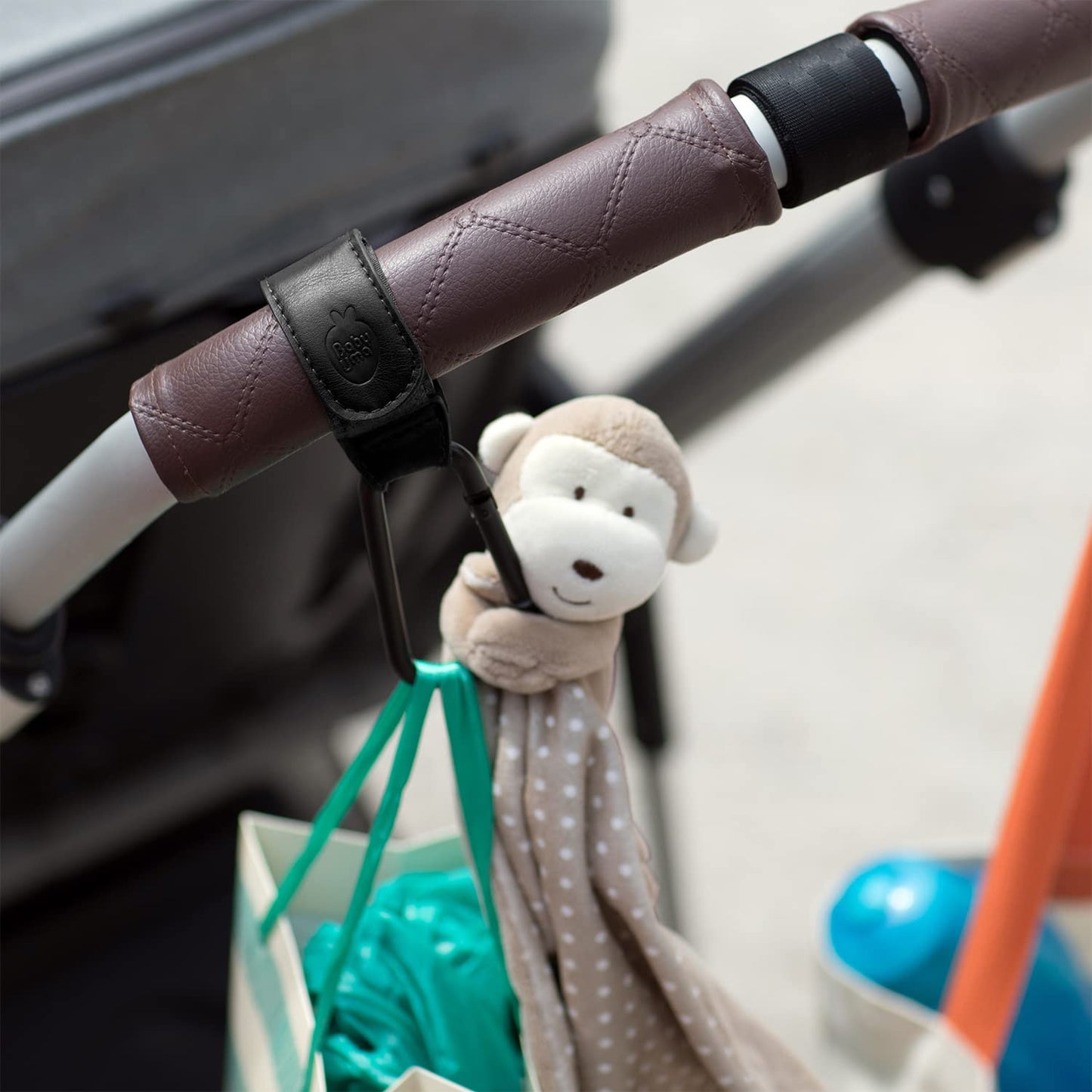 Baby Uma Stroller Hooks for Bags (2 Pack) - Faux-Leather Stroller Clips and Hooks, Universal, 11 lb Weight Capacity per Carabiner, Adjustable & Non-Slip, Baby Travel Essential (Black)