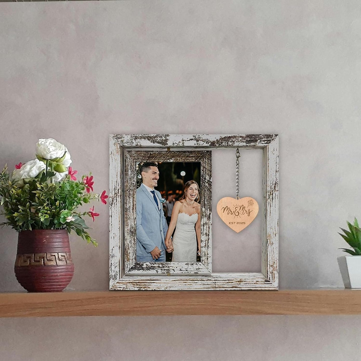 Mr & Mrs EST 2025 Picture Frame – 360° Rotating Double Photo Frame Vintage Wedding Gifts for Newlyweds - Bridal Shower Gifts for Bride(Dis Two 6x4)
