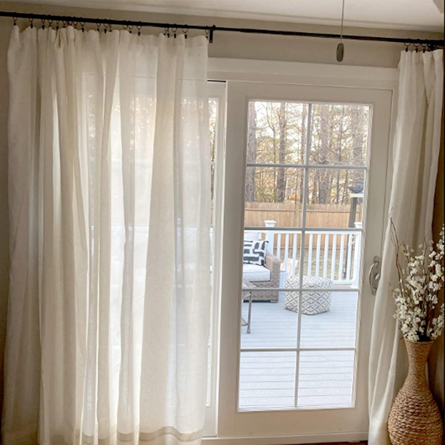 100 Pack Black Curtain Rings with Clips, Curtain Hooks Hangers Clip Rings for Hanging Drapes Bows Hat, Drapery Rings 1 in I D, Fits up to 5/8 in Diameter Curtain Rod.