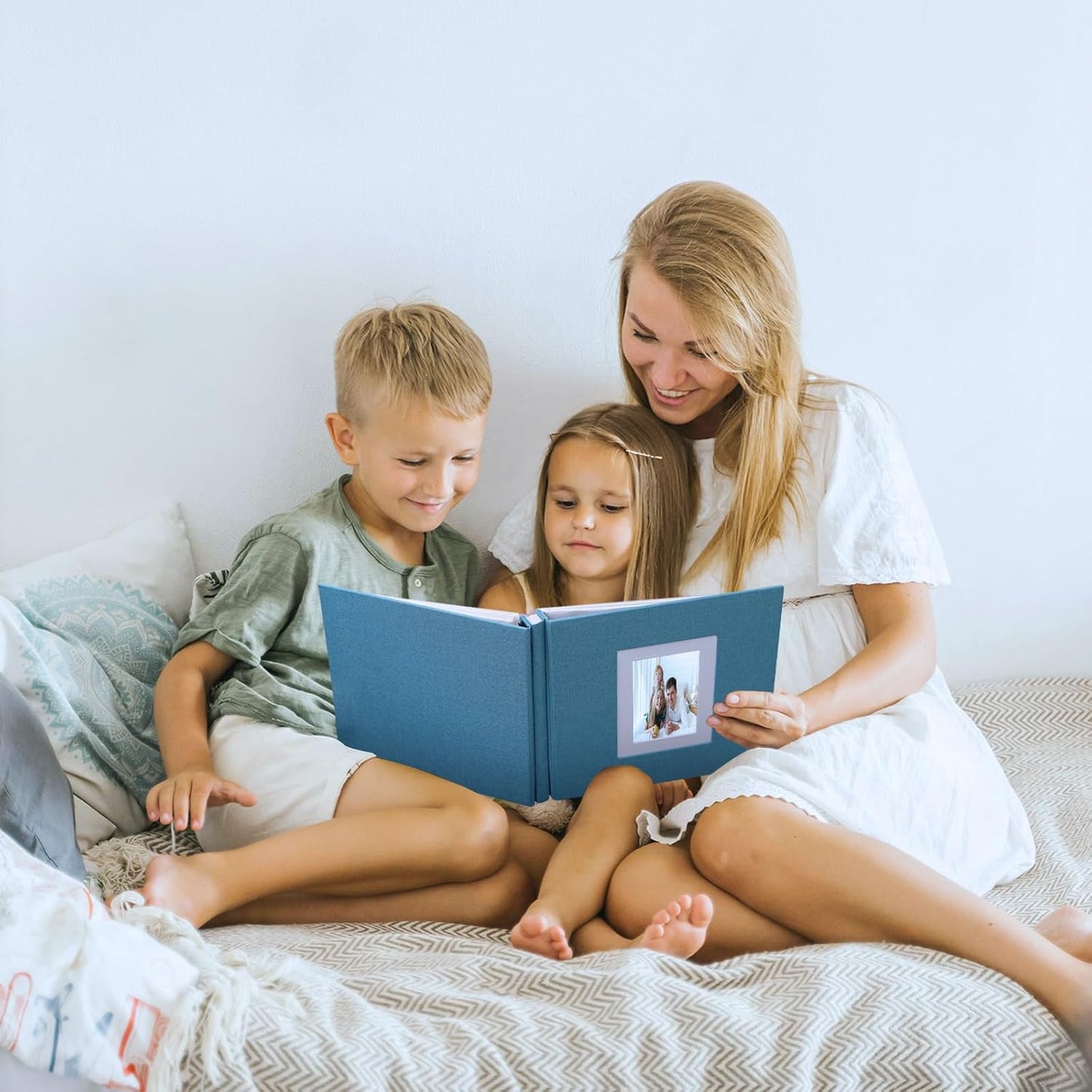 Photo Album Self Adhesive Pages Scrapbook Large Magnetic Photo Albums with Sticky Pages Scrapbooks for Wedding Baby for 4x6 5x7 8x10 Picture Photo Books 11x10.6 LightBlue 60 Pages