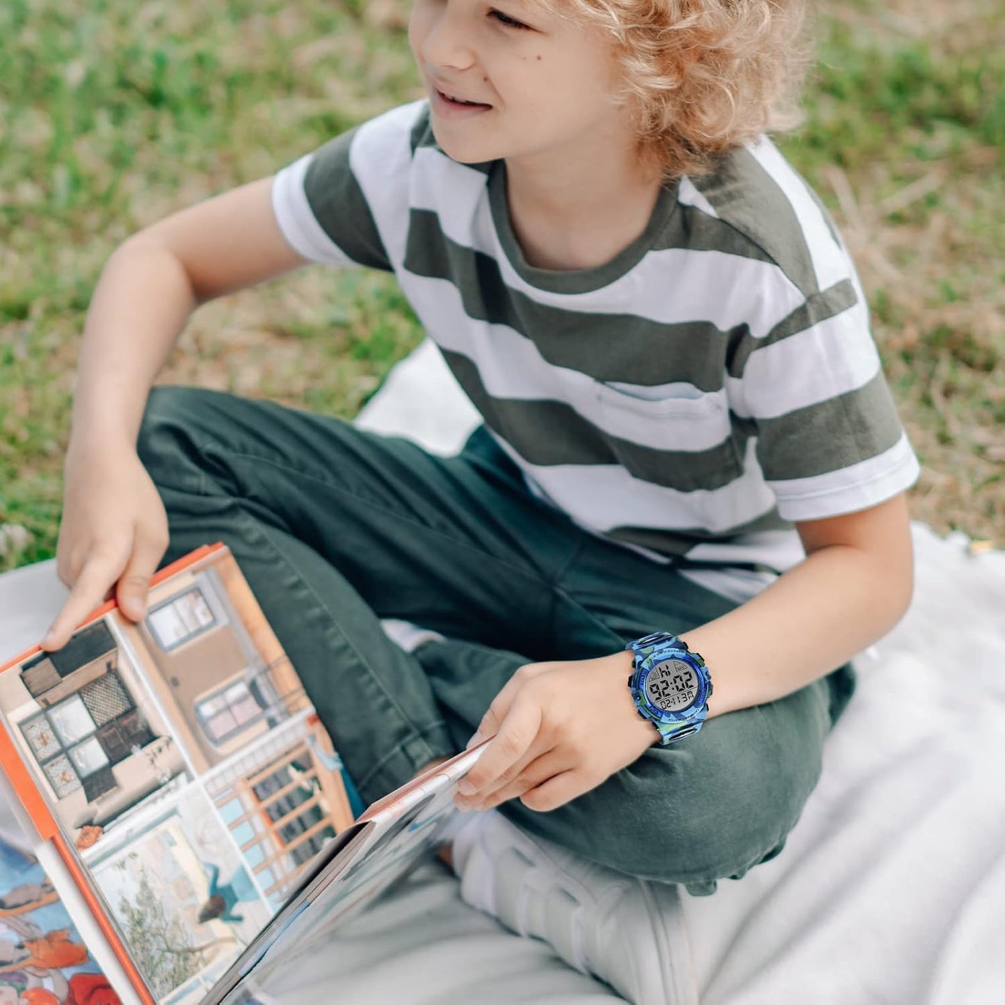 Kids Watch,Boys Watch for 3-15 Year Old Boys,Digital Sport Outdoor Multifunctional Chronograph LED 50 M Waterproof Alarm Calendar Analog Watch for Children with Silicone Band,Kids Gift