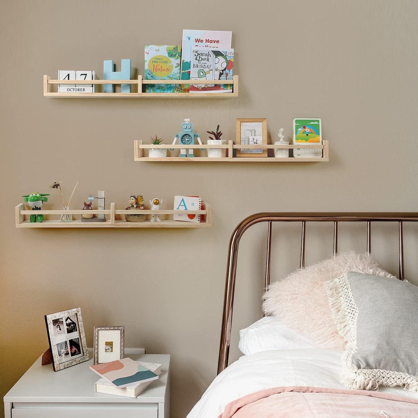 Nursery Bookshelves Wall Mounted，32inch，Set of 3, Wood Floating Wall Bookshelf for Kids,Natural Wood Color,Hanging Shelf for Baby Nursery Room Decor, Pine