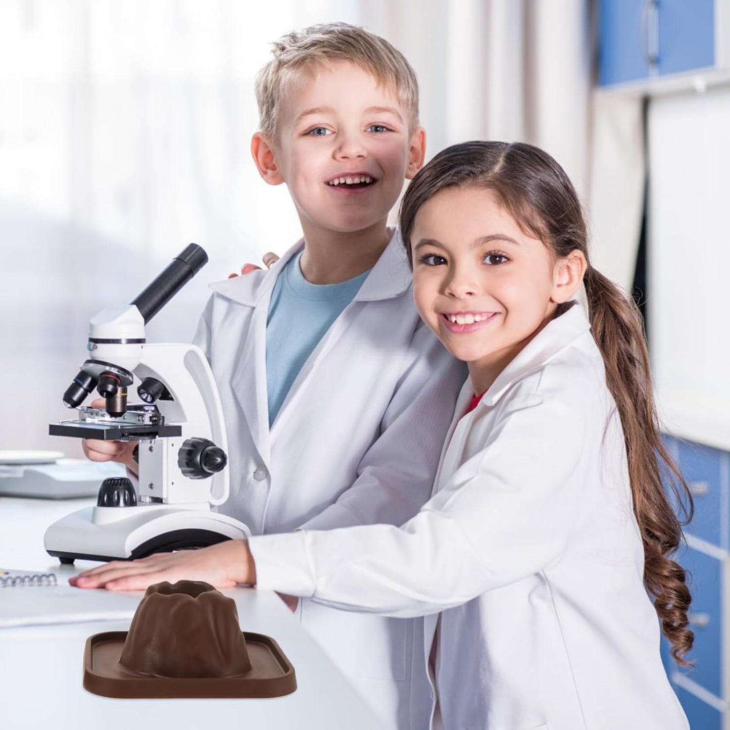 Volcano Science Kit for Kids：School Figure Model Experiment，DIY Demonstration Props Erupting Volcano Toy Fun Educational Science Experiment for Ages 4-6 Perfect for Group Activities and Stem Learning