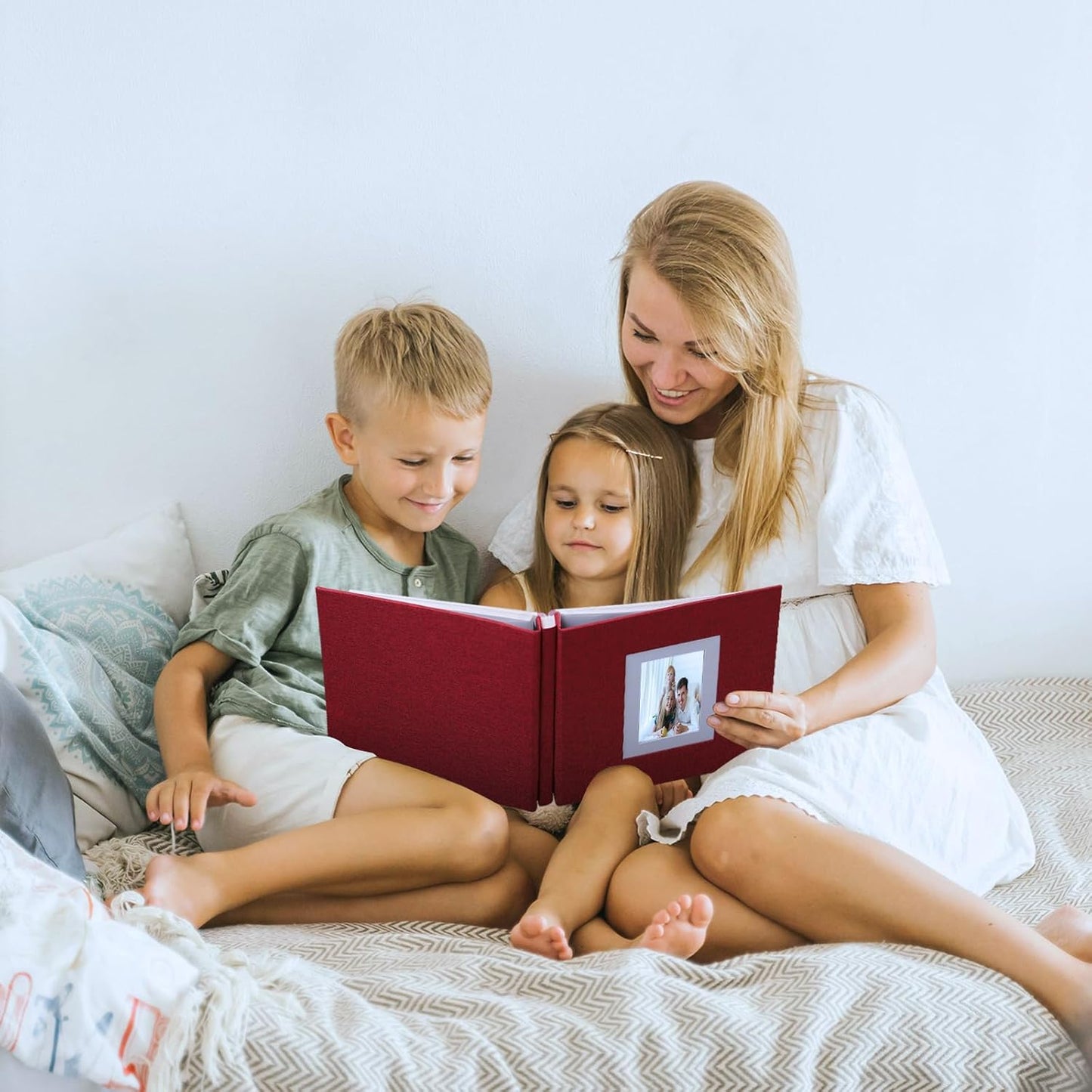 Photo Album Self Adhesive Pages Scrapbook Large Magnetic Photo Albums with Sticky Pages Scrapbooks for Wedding Baby for 4x6 5x7 8x10 Picture Photo Books 11x10.6 Red 60 Pages