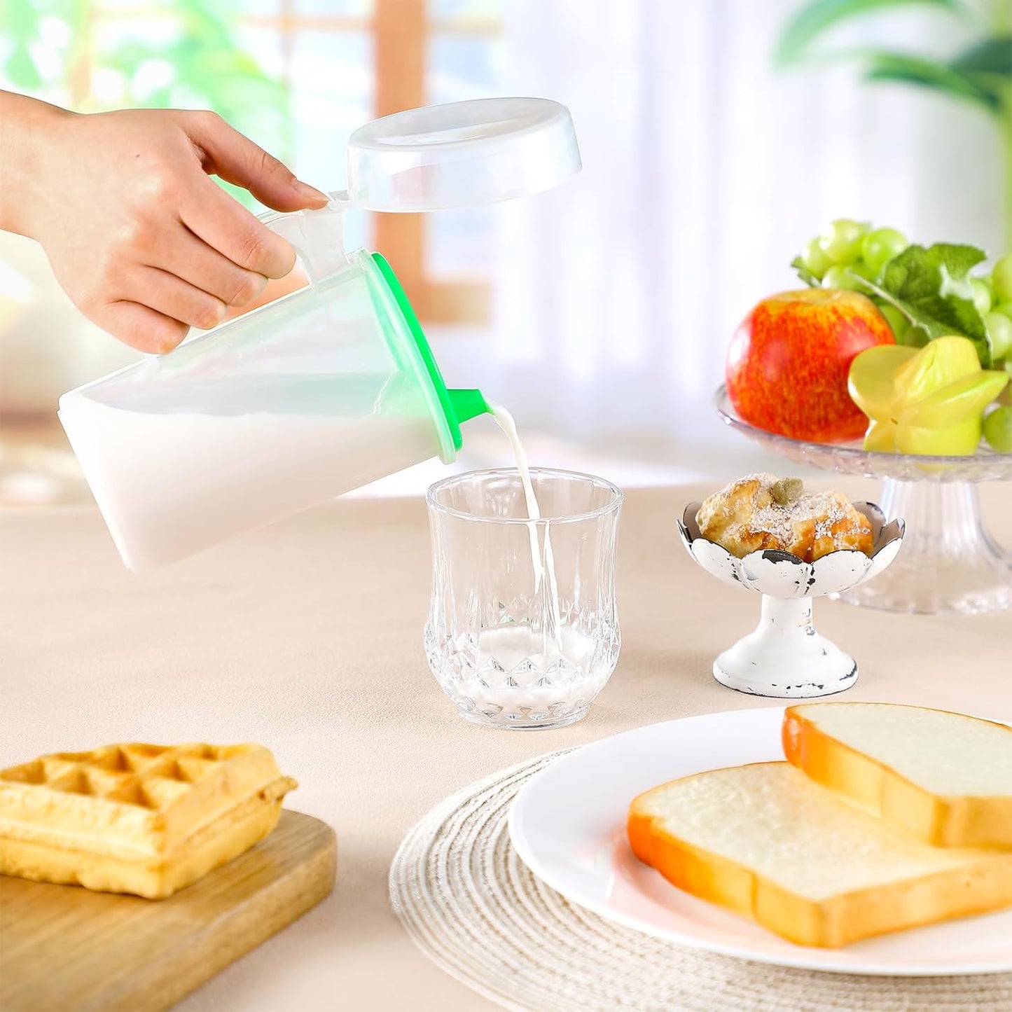 Newtay 12 Pack Early Learning Kids Easy Pouring Mini Pitchers Clear Plastic Pitcher with Lid and Handle Easy Pour Bottles 16 Oz. Jugs with Lids for Classroom Nursery Home (Light Green)