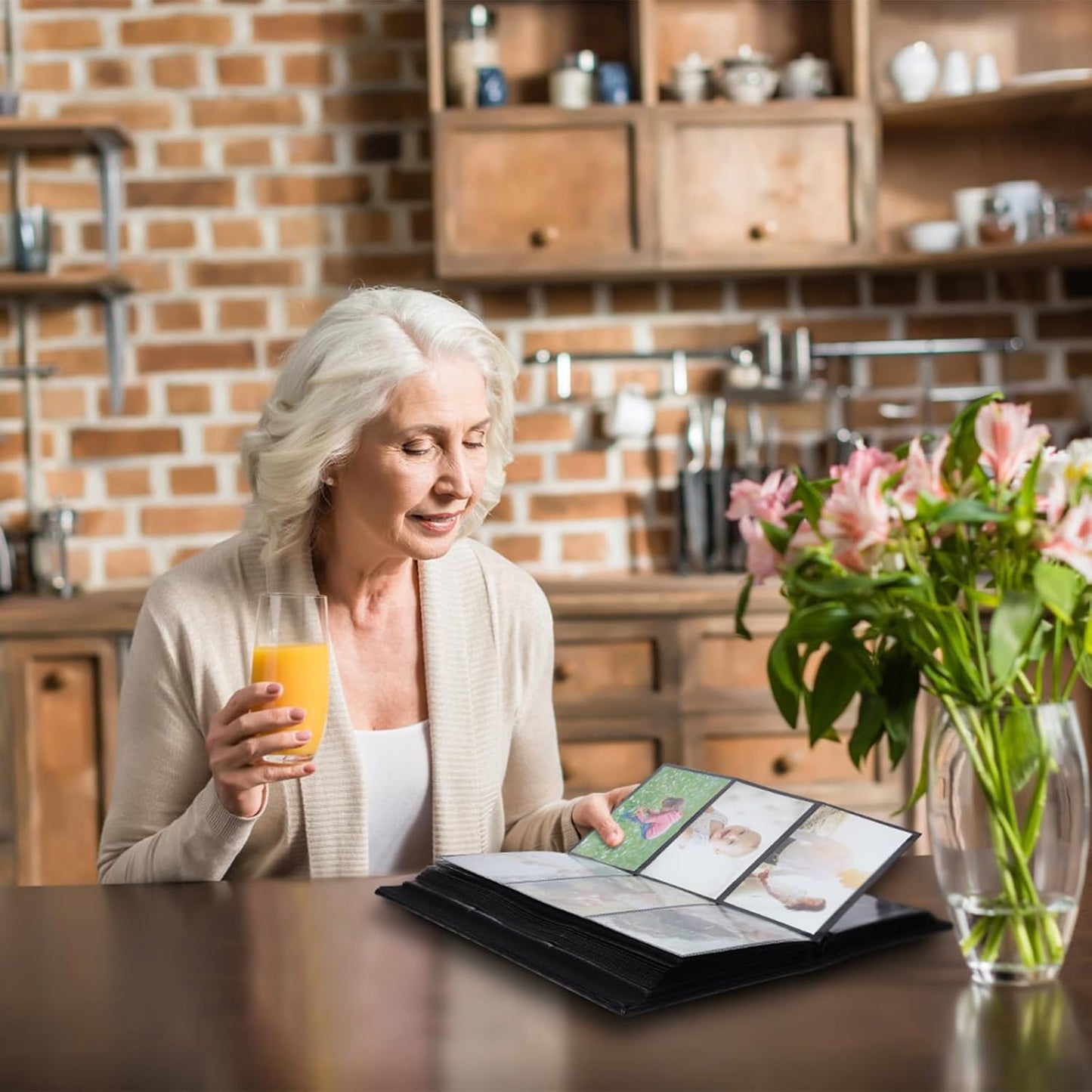 RECUTMS Photo Albums for 4x6 Photos Holds 300, 3 Per Pages Photo Picture Album PU Leather Button Grain Cover, Horizontal Photos Record Family Wedding Anniversary Baby Holiday Travel Album Grey