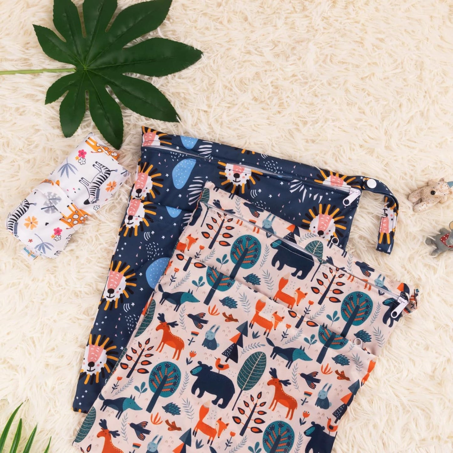 babygoal Wet Dry Bags for Baby Cloth Diapers, Washable Travel Bags, Beach, Pool, Gym Bag for Swimsuits & Wet Clothes with Two Zippered Pockets 3 Pack, 3LN25