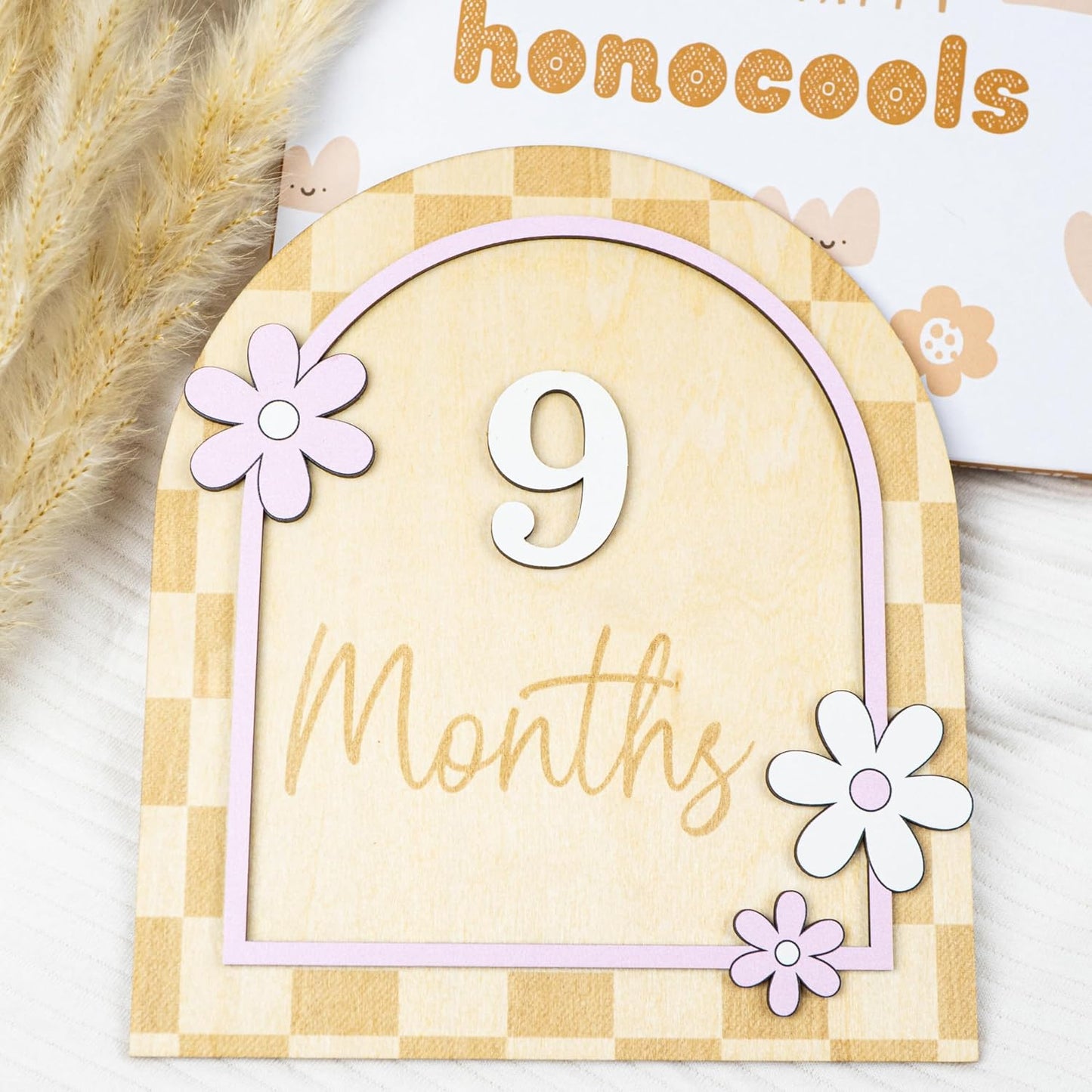 Daisy Flower Baby Monthly Milestone Cards - Wooden Monthly Milestone Double Sign - Newborn Photography Props to Document Your Baby´s Growth - Baby Announcement Sign (B10)