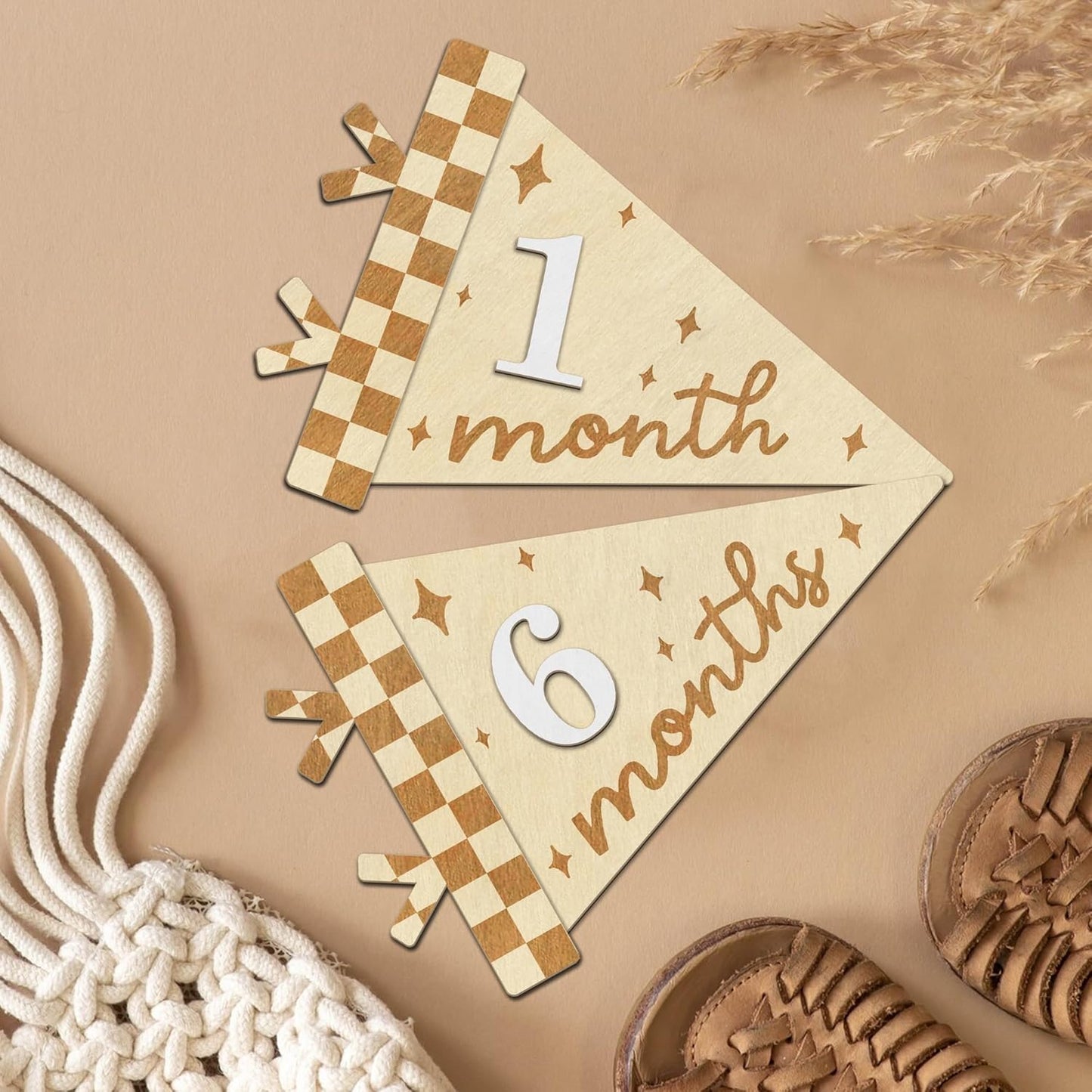 Baby Monthly Milestone Signs - Month Milestone Baby Boy - Baby Milestone Signs - Newborn Photography Props to Document Your Baby´s Growth - 1-12 Months Baby Milestone Signs (B08)