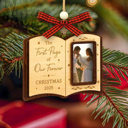 Our First Christmas Married Ornament 2025 - Unique Wedding Gifts For Couples 2025 Newlyweds, 1st Christmas As Mr And Mrs Ornaments, Wedding Ornament 2025 For Couple, Just Married Decorations