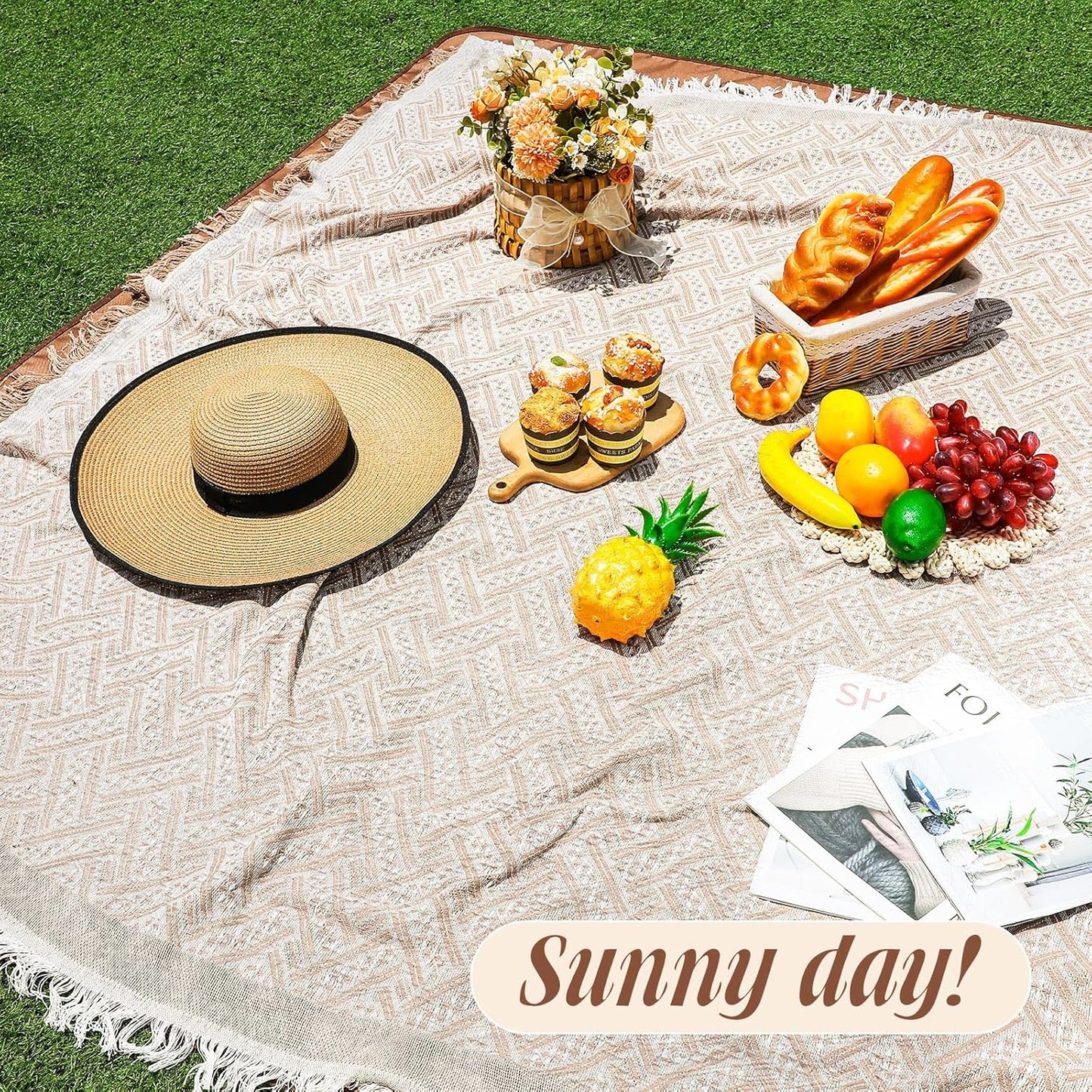 Waterproof Picnic Blankets Outdoor Blanket Foldable 2 in 1 Double Layer Sandproof Beach Mat with Carry Strap for Camping Lawn Park Beach Grass(Khaki)