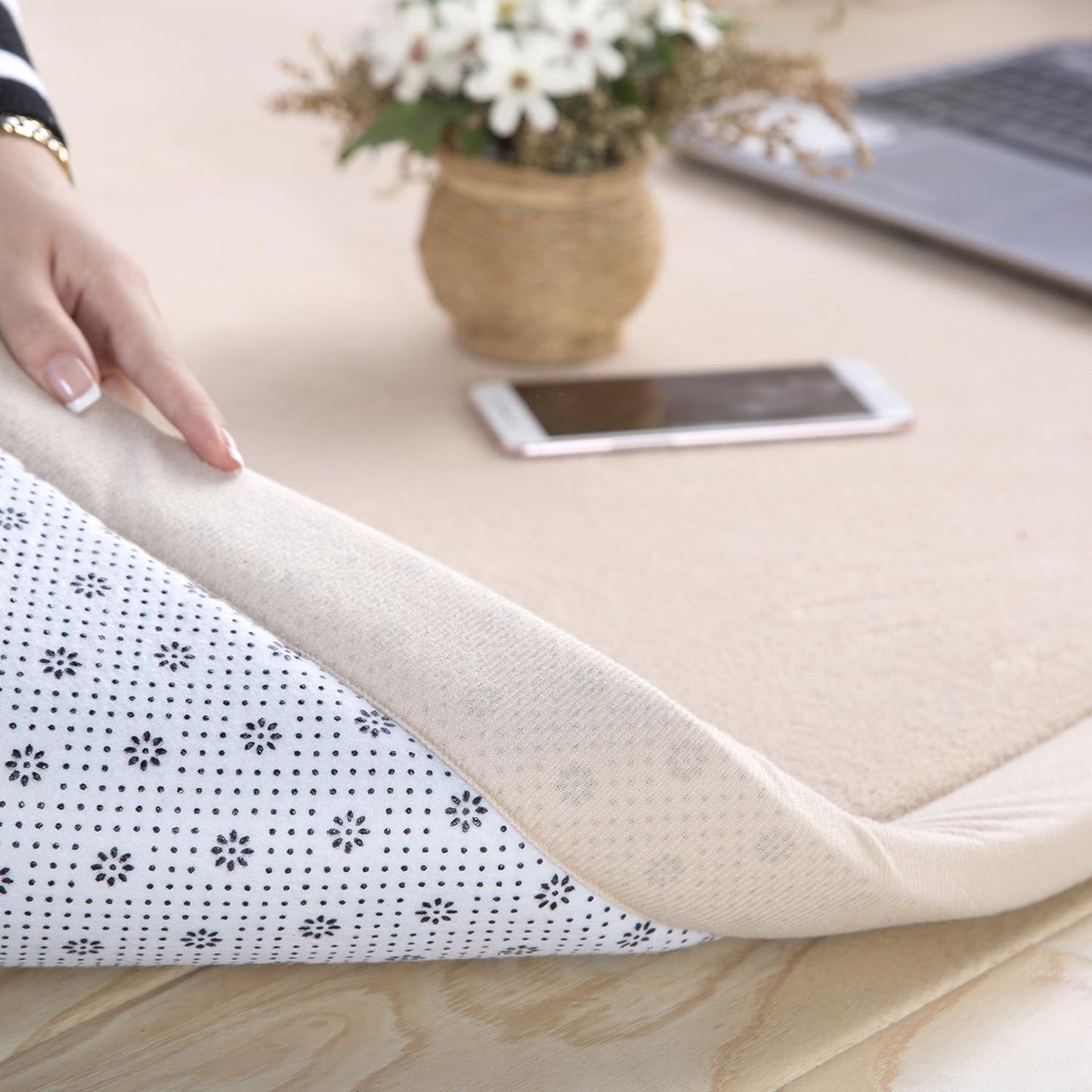 V-Mix Children's Play Mat - Handmade Weaving Plush Foam Rug for Baby, Toddler & Children's Play Blanket, Yoga & Exercise Mat - Cushy, Soft & Thick Hypoallergenic, Non-Toxic, Reversible